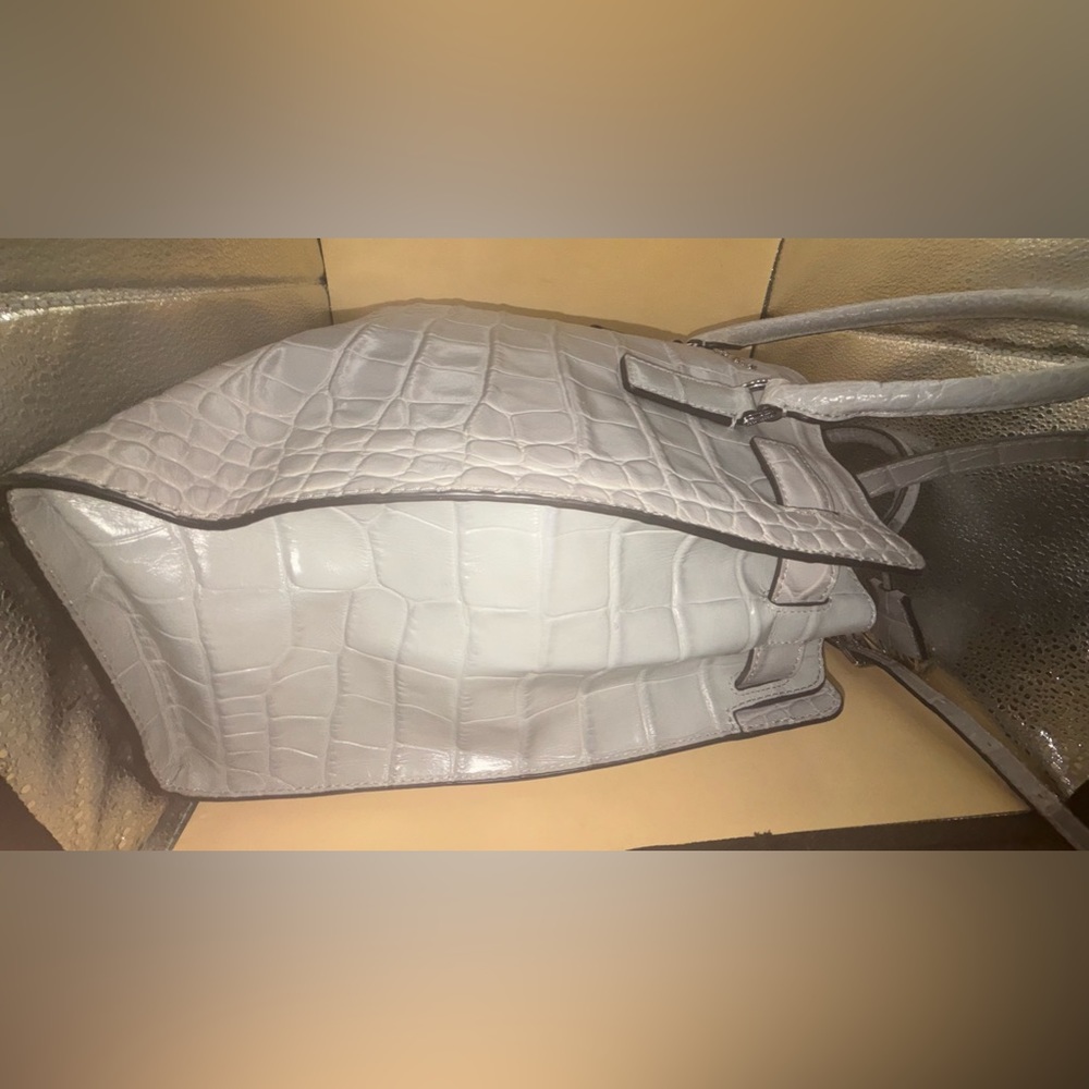 Michael Kors Leather Satchel Dove Grey Croc Embossed Dillon Purse NWOT - Picture 4 of 13
